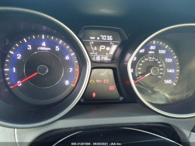 Photo 6 VIN: 5NPDH4AE3GH753983 - HYUNDAI ELANTRA 