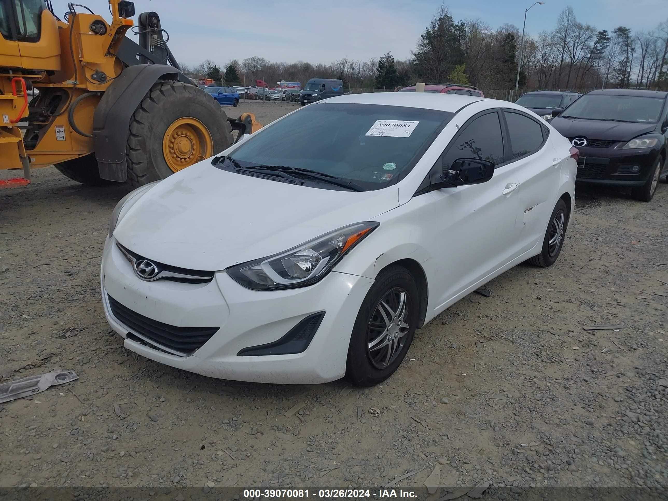 Photo 1 VIN: 5NPDH4AE3GH755510 - HYUNDAI ELANTRA 