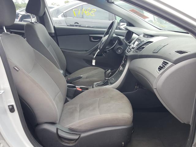 Photo 4 VIN: 5NPDH4AE3GH756589 - HYUNDAI ELANTRA SE 