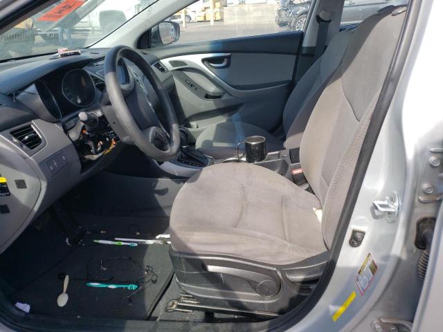 Photo 6 VIN: 5NPDH4AE3GH764725 - HYUNDAI ELANTRA SE 