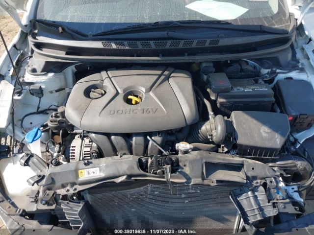 Photo 9 VIN: 5NPDH4AE3GH774509 - HYUNDAI ELANTRA 