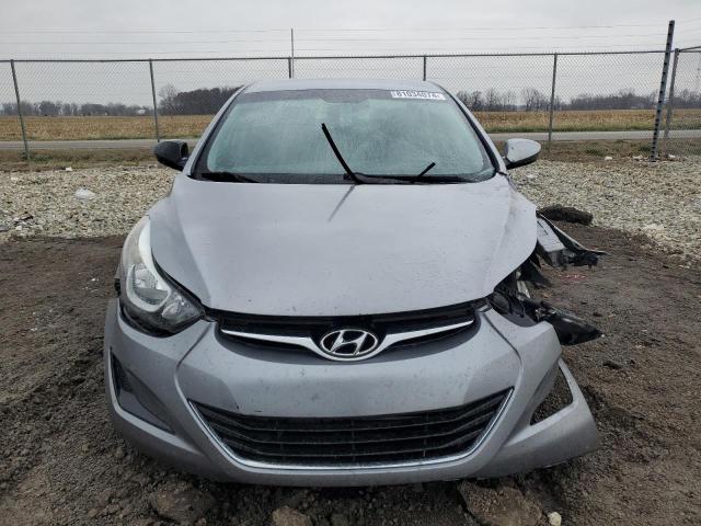 Photo 4 VIN: 5NPDH4AE3GH777264 - HYUNDAI ELANTRA SE 