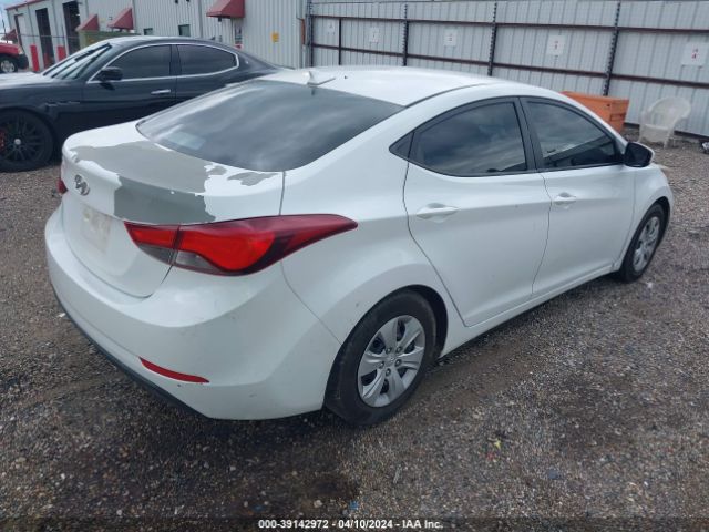 Photo 3 VIN: 5NPDH4AE3GH778947 - HYUNDAI ELANTRA 