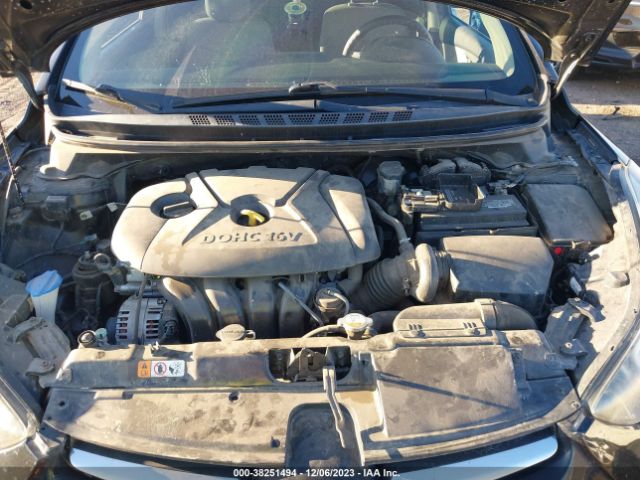 Photo 9 VIN: 5NPDH4AE3GH780536 - HYUNDAI ELANTRA 