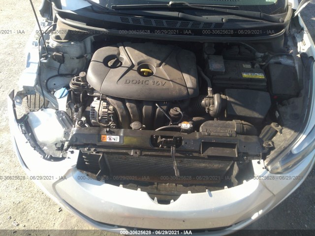 Photo 9 VIN: 5NPDH4AE3GH783128 - HYUNDAI ELANTRA 