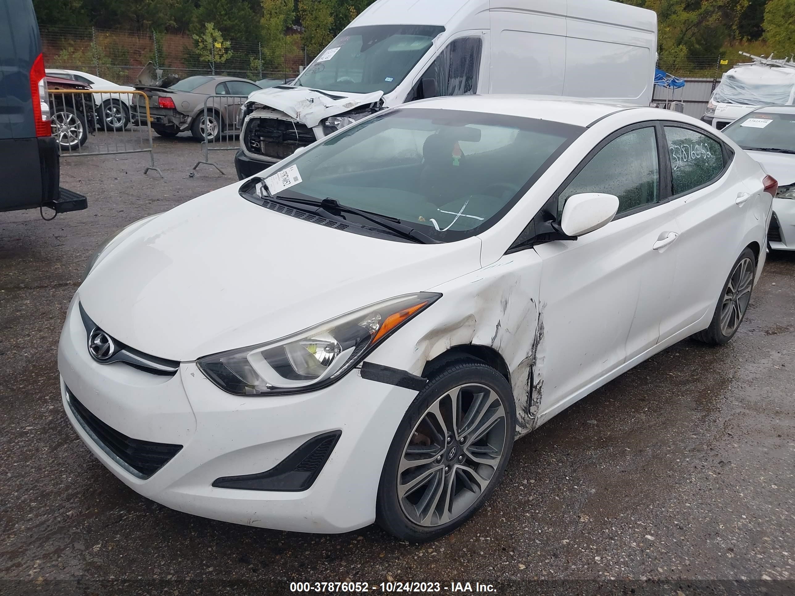 Photo 1 VIN: 5NPDH4AE3GH784456 - HYUNDAI ELANTRA 