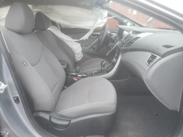 Photo 4 VIN: 5NPDH4AE3GH786286 - HYUNDAI ELANTRA SE 