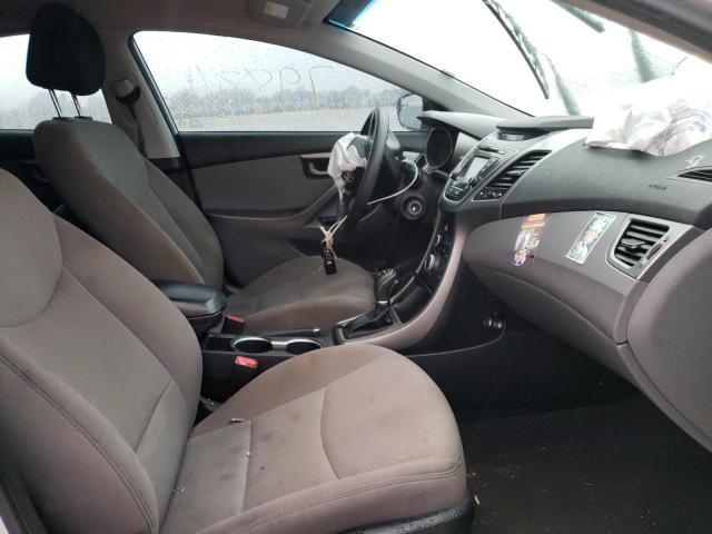 Photo 4 VIN: 5NPDH4AE3GH789849 - HYUNDAI ELANTRA SE 