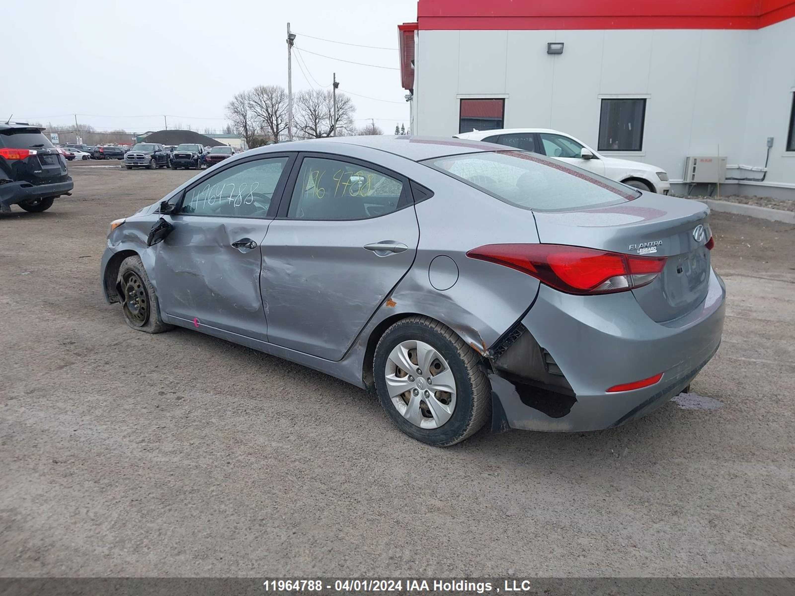 Photo 2 VIN: 5NPDH4AE3GH790614 - HYUNDAI ELANTRA 