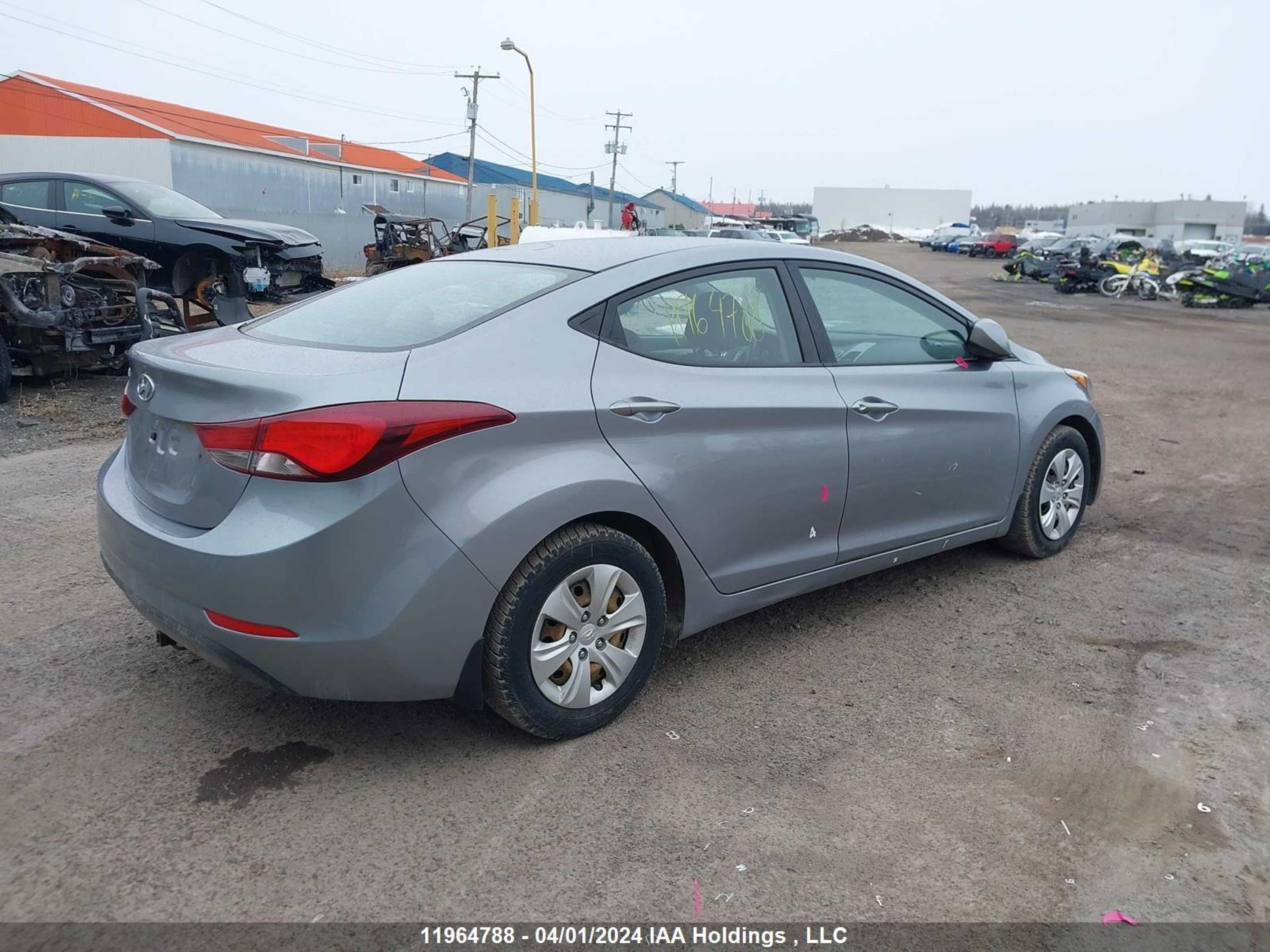 Photo 3 VIN: 5NPDH4AE3GH790614 - HYUNDAI ELANTRA 