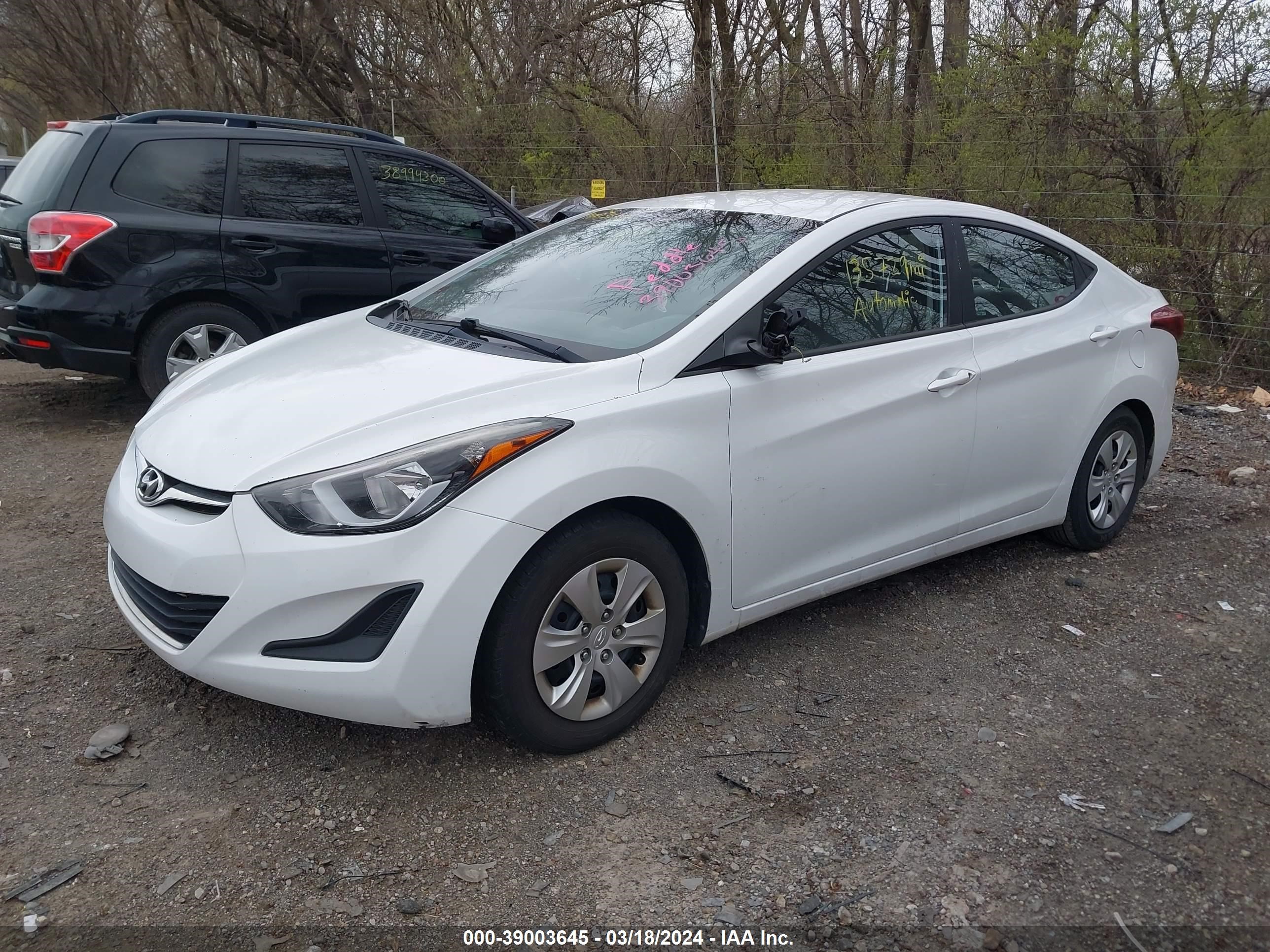 Photo 1 VIN: 5NPDH4AE3GH792198 - HYUNDAI ELANTRA 