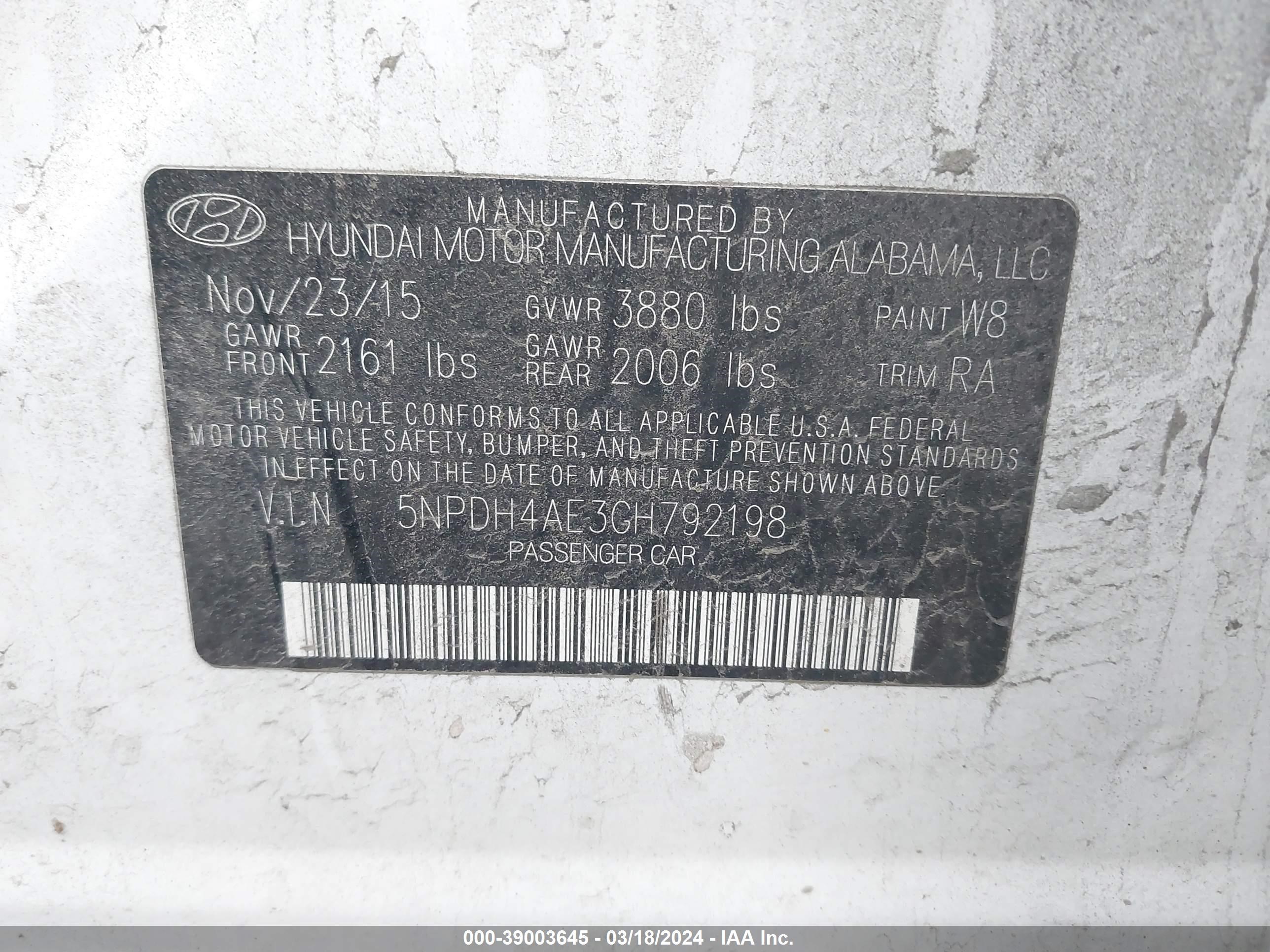 Photo 8 VIN: 5NPDH4AE3GH792198 - HYUNDAI ELANTRA 