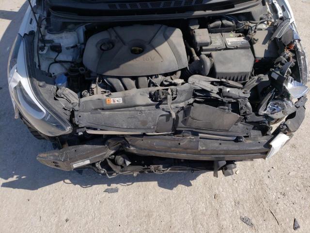 Photo 6 VIN: 5NPDH4AE3GH792878 - HYUNDAI ELANTRA SE 