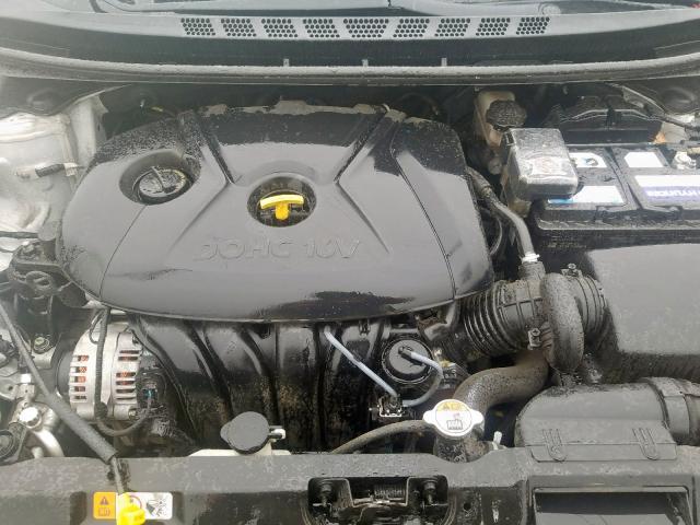 Photo 6 VIN: 5NPDH4AE3GH793576 - HYUNDAI ELANTRA SE 