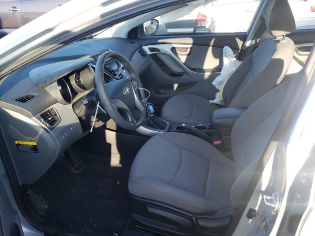 Photo 4 VIN: 5NPDH4AE3GH794243 - HYUNDAI ELANTRA SE 