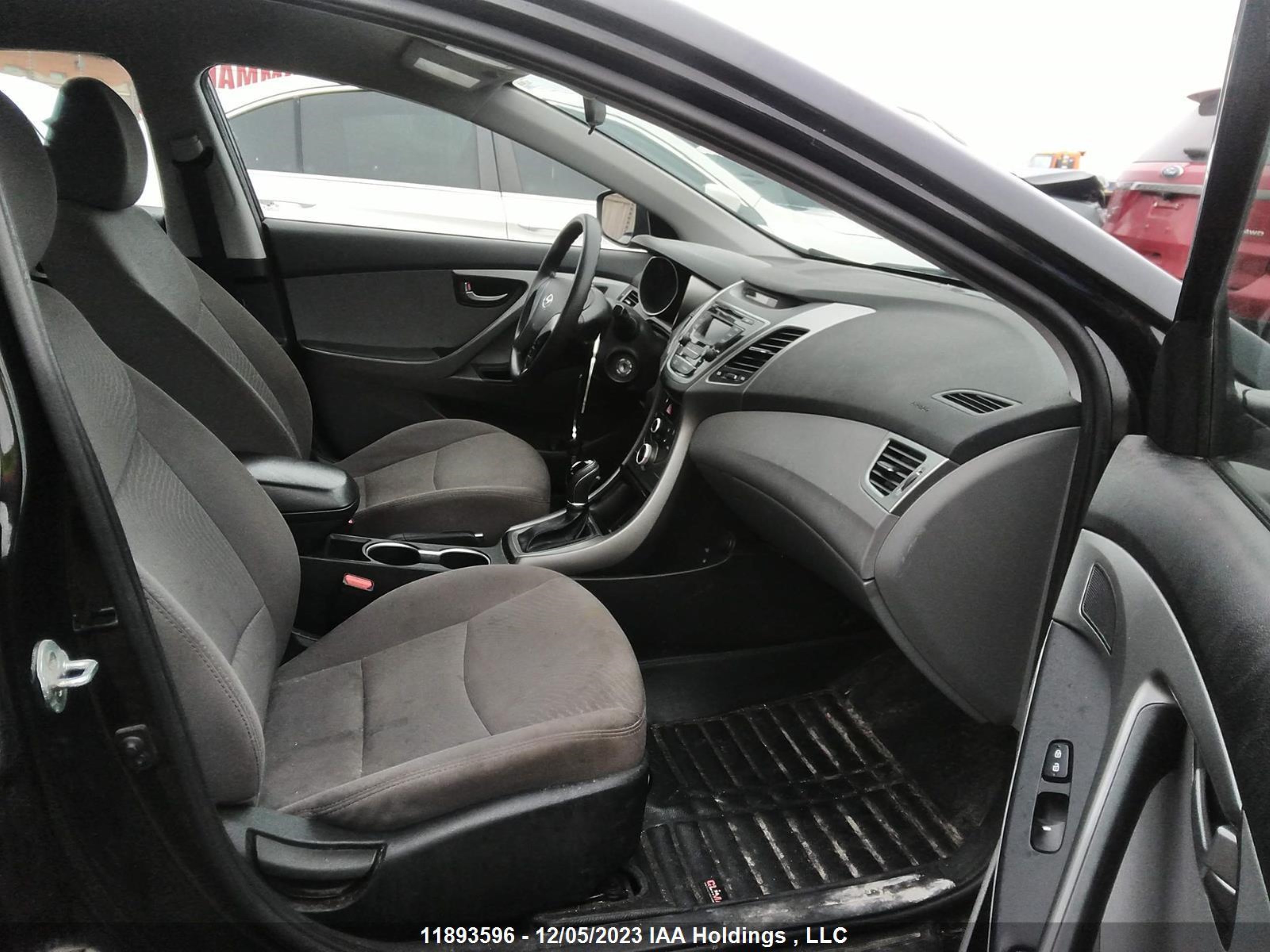 Photo 4 VIN: 5NPDH4AE3GH797529 - HYUNDAI ELANTRA 