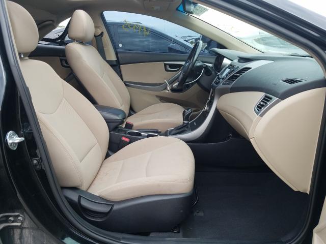 Photo 4 VIN: 5NPDH4AE3GH797725 - HYUNDAI ELANTRA SE 