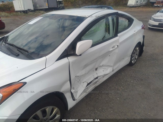 Photo 5 VIN: 5NPDH4AE4BH002416 - HYUNDAI ELANTRA 