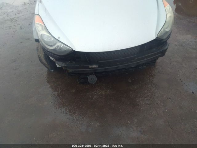 Photo 5 VIN: 5NPDH4AE4BH005056 - HYUNDAI ELANTRA 