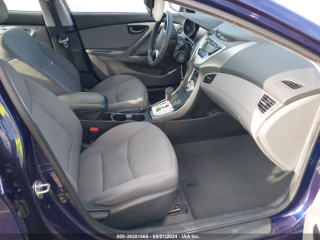 Photo 4 VIN: 5NPDH4AE4BH006370 - HYUNDAI ELANTRA 