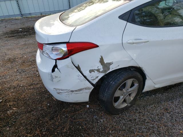 Photo 8 VIN: 5NPDH4AE4BH008779 - HYUNDAI ELANTRA GL 