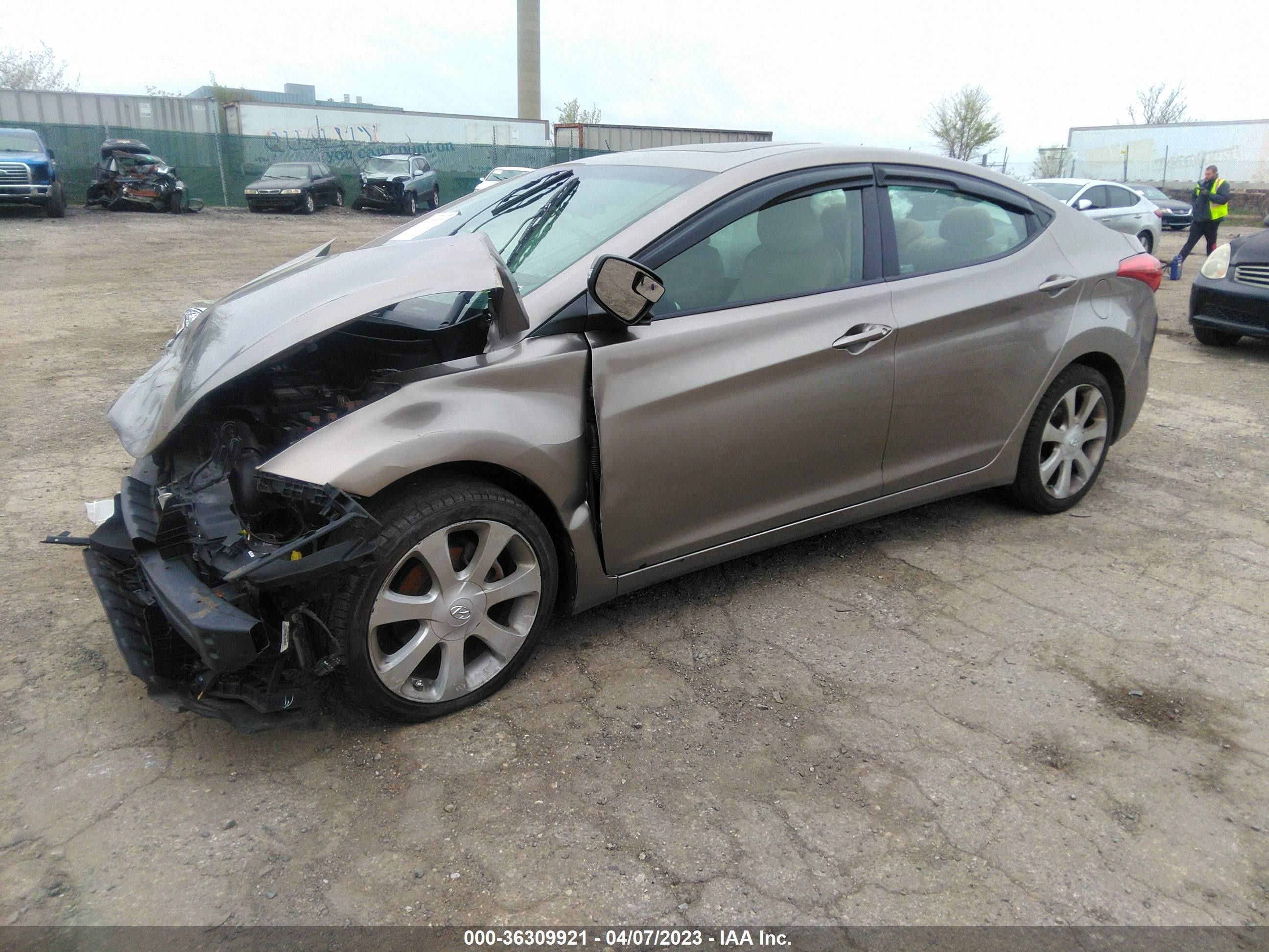 Photo 1 VIN: 5NPDH4AE4BH013450 - HYUNDAI ELANTRA 