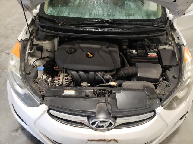 Photo 10 VIN: 5NPDH4AE4BH022875 - HYUNDAI ELANTRA 