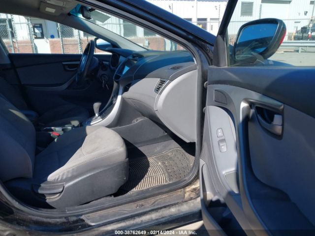 Photo 4 VIN: 5NPDH4AE4BH023105 - HYUNDAI ELANTRA 