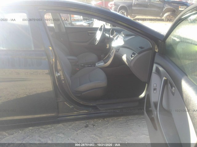 Photo 4 VIN: 5NPDH4AE4BH028661 - HYUNDAI ELANTRA 