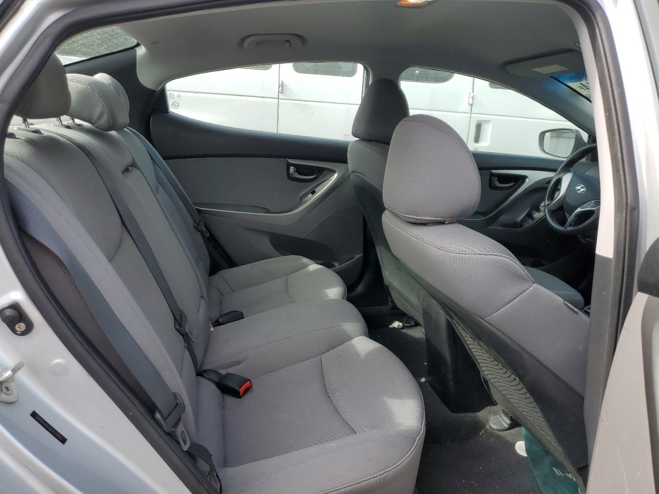 Photo 9 VIN: 5NPDH4AE4BH029406 - HYUNDAI ELANTRA 