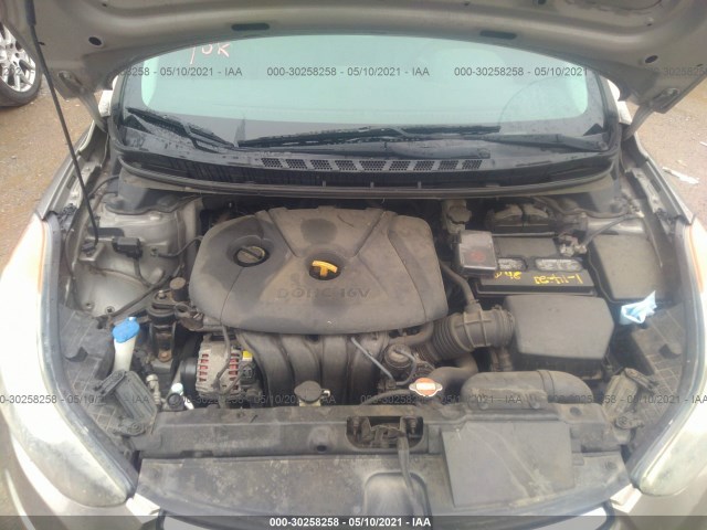 Photo 9 VIN: 5NPDH4AE4BH046769 - HYUNDAI ELANTRA 