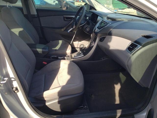 Photo 4 VIN: 5NPDH4AE4CH061824 - HYUNDAI ELANTRA GL 