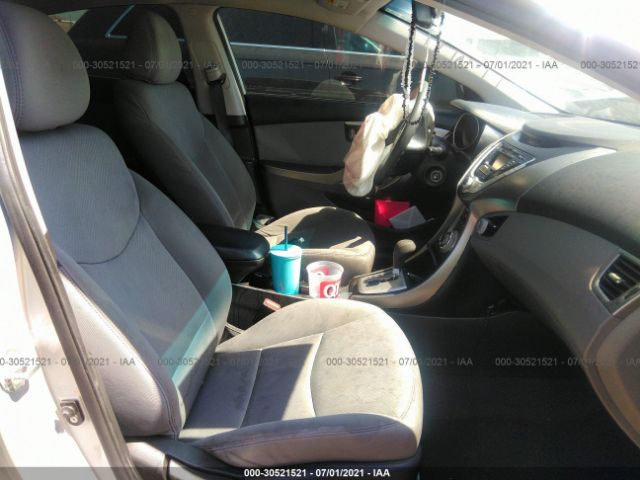 Photo 4 VIN: 5NPDH4AE4CH071284 - HYUNDAI ELANTRA 