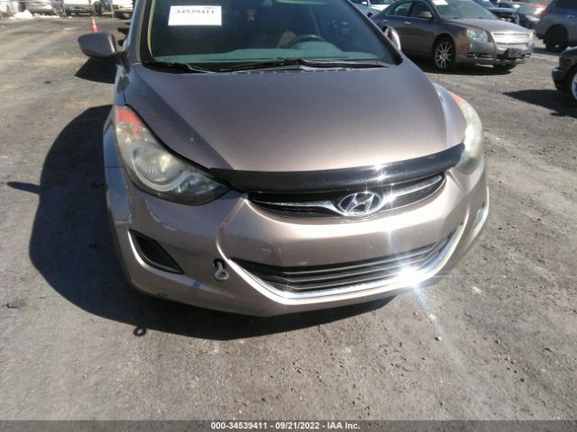 Photo 5 VIN: 5NPDH4AE4CH074525 - HYUNDAI ELANTRA 