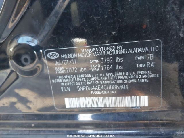 Photo 8 VIN: 5NPDH4AE4CH086304 - HYUNDAI ELANTRA 