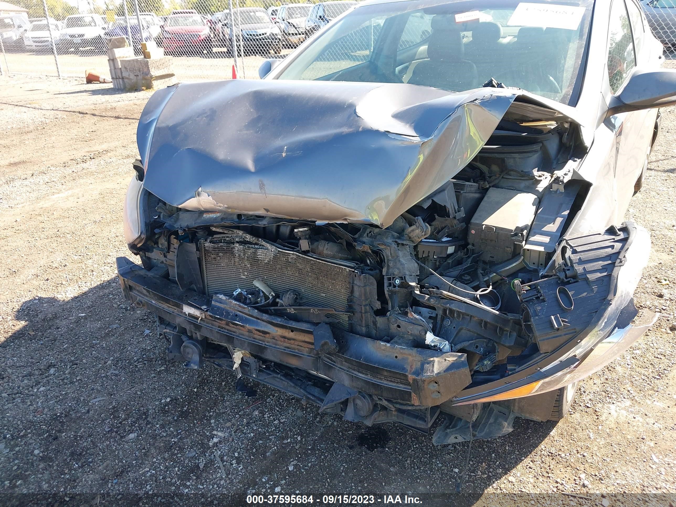 Photo 5 VIN: 5NPDH4AE4CH088988 - HYUNDAI ELANTRA 