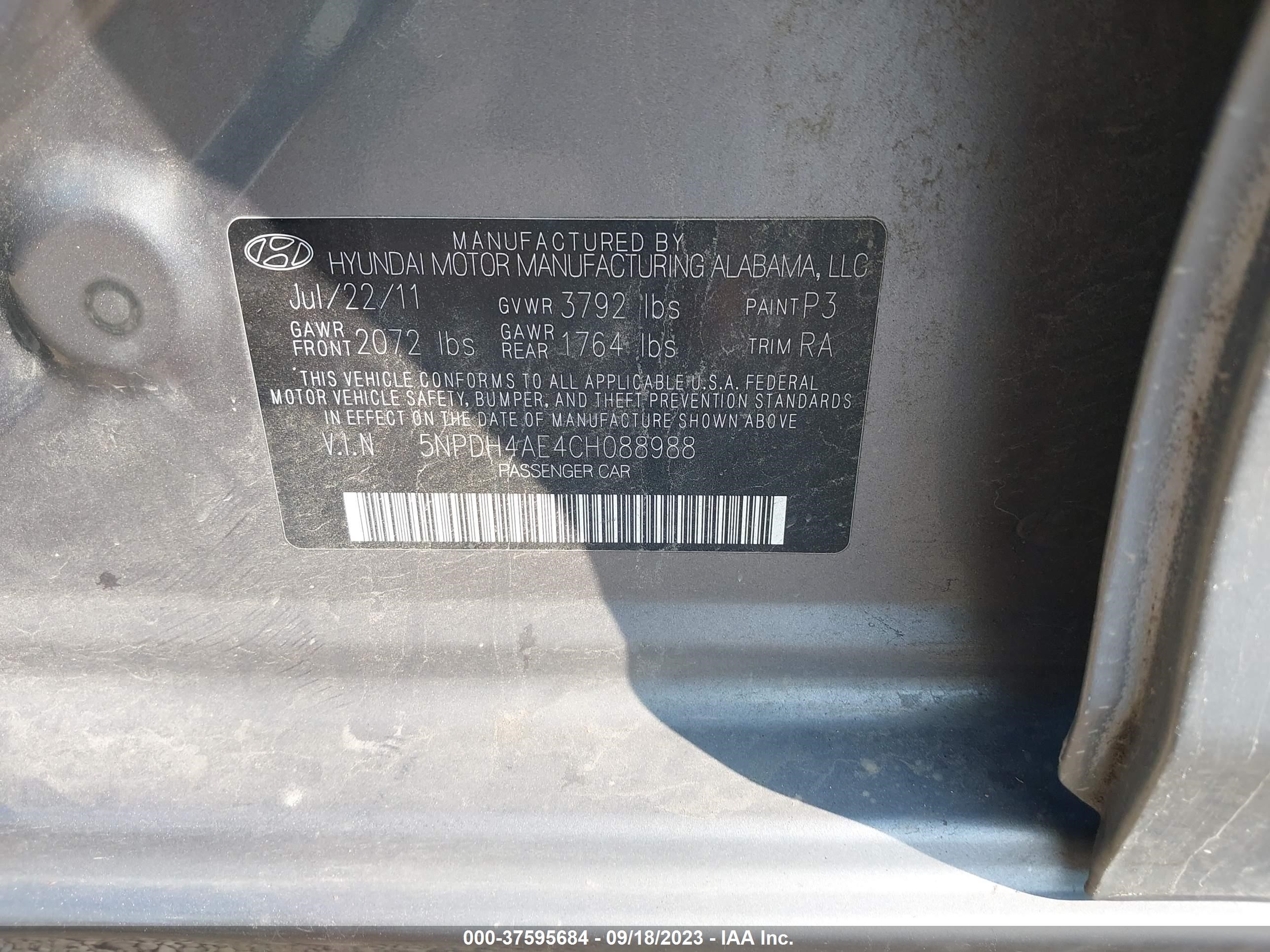 Photo 8 VIN: 5NPDH4AE4CH088988 - HYUNDAI ELANTRA 