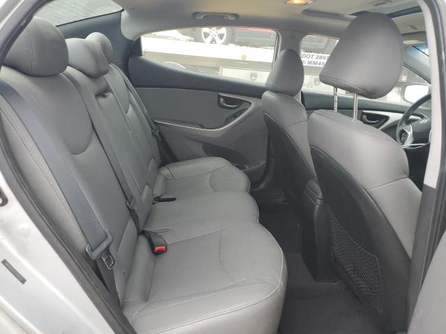 Photo 9 VIN: 5NPDH4AE4CH090532 - HYUNDAI ELANTRA 