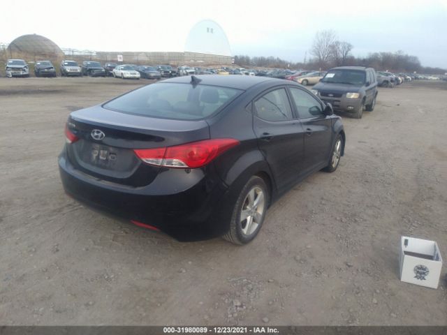 Photo 3 VIN: 5NPDH4AE4CH098176 - HYUNDAI ELANTRA 