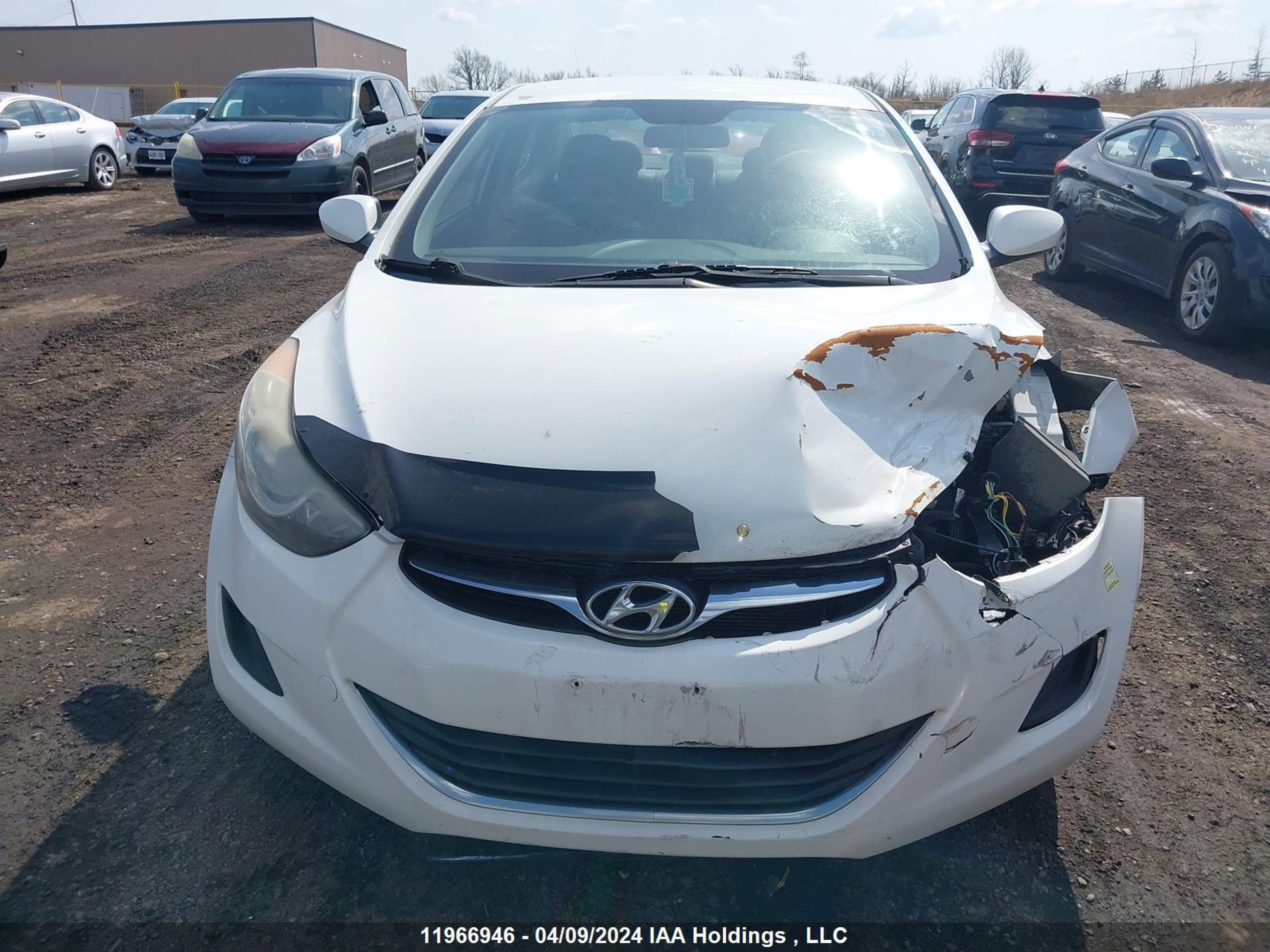 Photo 11 VIN: 5NPDH4AE4CH108625 - HYUNDAI ELANTRA 