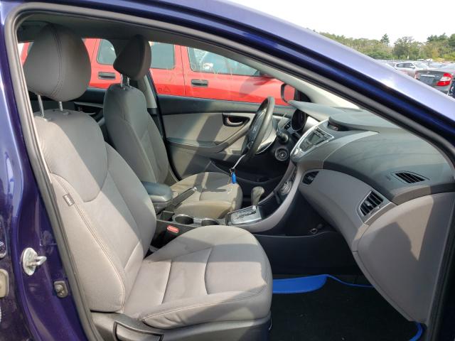 Photo 4 VIN: 5NPDH4AE4CH110424 - HYUNDAI ELANTRA GL 