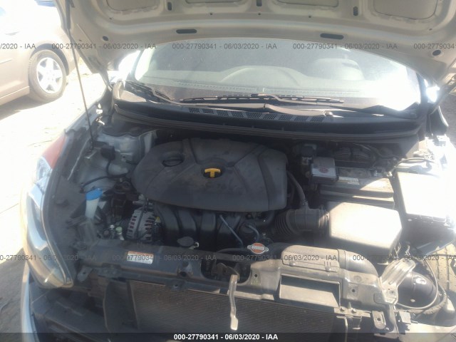 Photo 9 VIN: 5NPDH4AE4CH113906 - HYUNDAI ELANTRA 