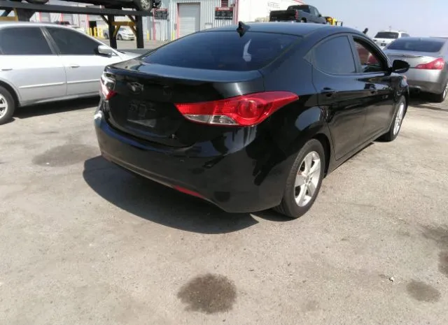 Photo 3 VIN: 5NPDH4AE4CH120452 - HYUNDAI ELANTRA 