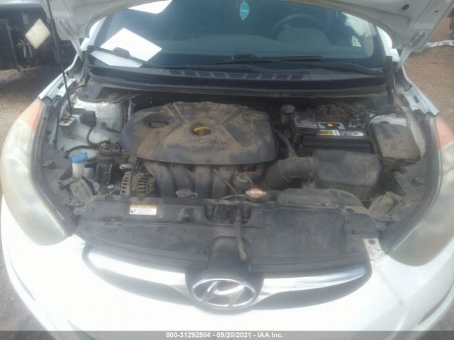 Photo 9 VIN: 5NPDH4AE4CH123190 - HYUNDAI ELANTRA 