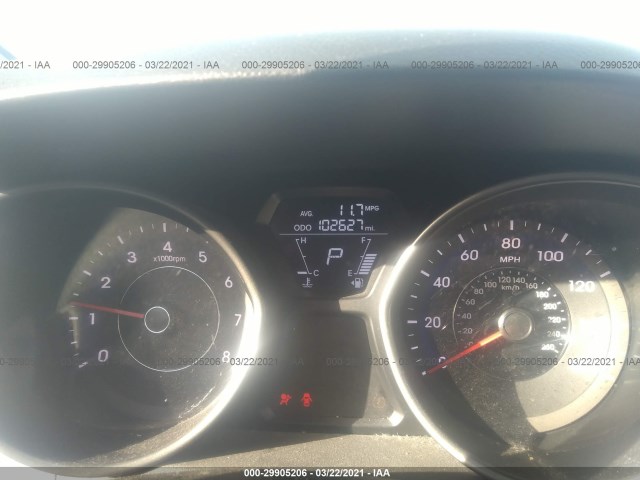 Photo 6 VIN: 5NPDH4AE4CH126669 - HYUNDAI ELANTRA 