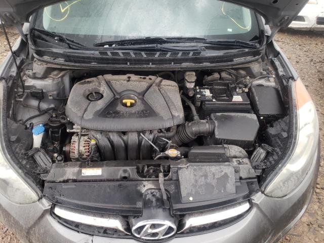 Photo 6 VIN: 5NPDH4AE4CH131760 - HYUNDAI ELANTRA GL 