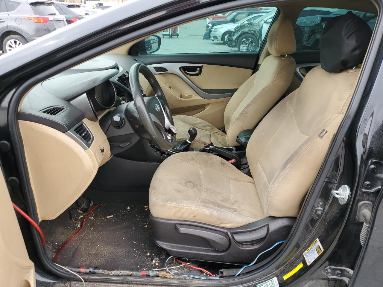 Photo 6 VIN: 5NPDH4AE4CH135758 - HYUNDAI ELANTRA 