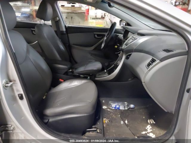 Photo 4 VIN: 5NPDH4AE4DH152674 - HYUNDAI ELANTRA 