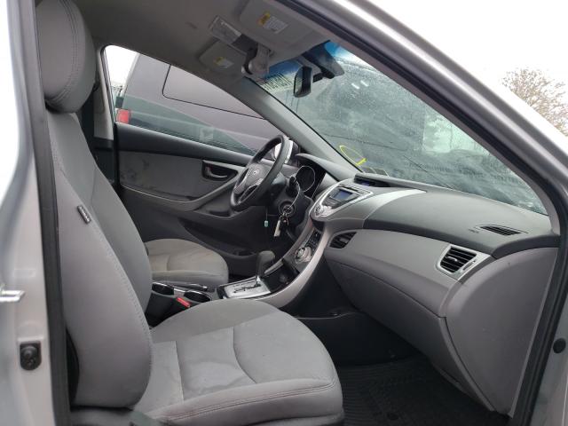 Photo 4 VIN: 5NPDH4AE4DH160029 - HYUNDAI ELANTRA GL 