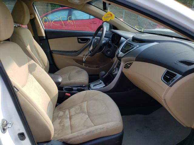 Photo 4 VIN: 5NPDH4AE4DH161813 - HYUNDAI ELANTRA GL 